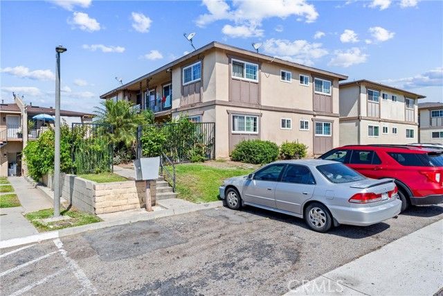 17431 Koledo, Huntington Beach, CA 92647