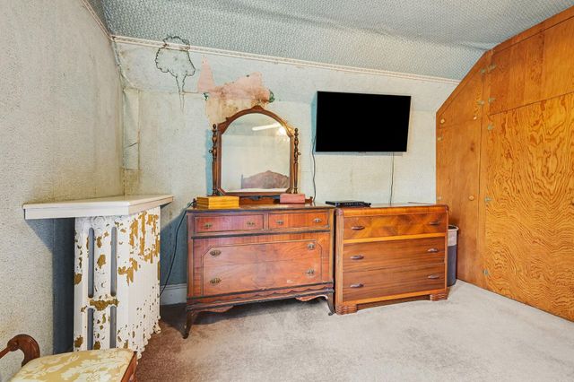 527 N Monroe Street, Lowell, MI 49331