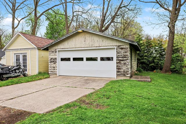 527 N Monroe Street, Lowell, MI 49331
