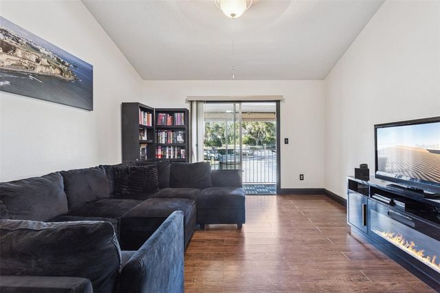 145 N PEARL LAKE CSWY 208, Altamonte Springs, FL 32714