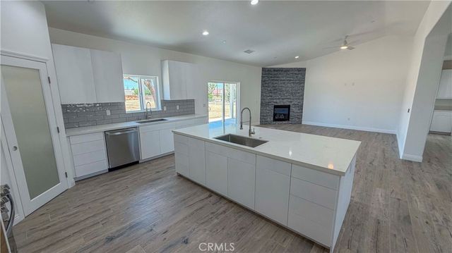14416 Ricaree Road, Apple Valley, CA 92307