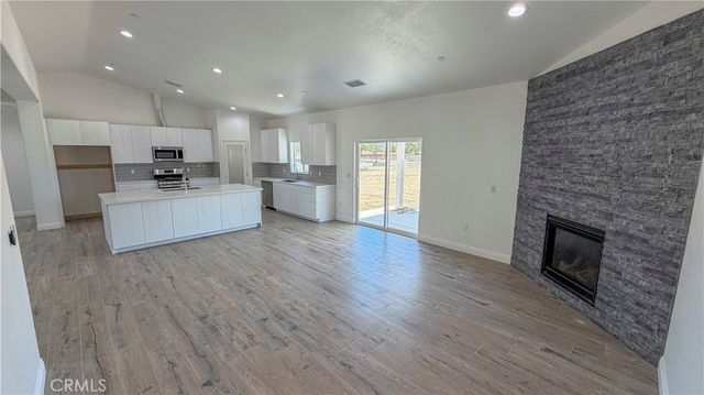 14416 Ricaree Road, Apple Valley, CA 92307