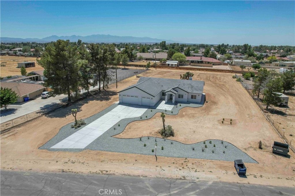14416 Ricaree Road, Apple Valley, CA 92307