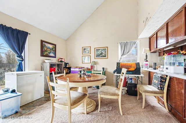 121 Marcia Dr, Lawrenceburg, KY 40342