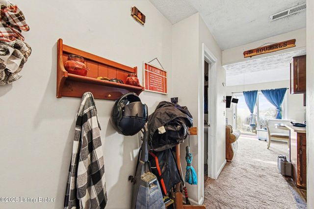 121 Marcia Dr, Lawrenceburg, KY 40342