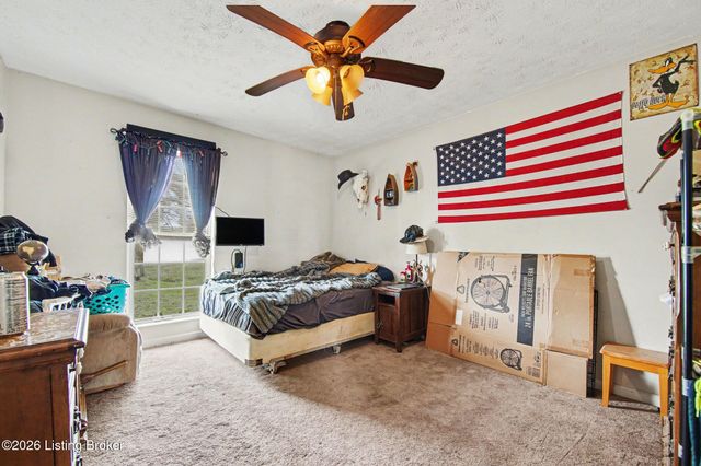 121 Marcia Dr, Lawrenceburg, KY 40342