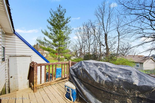 121 Marcia Dr, Lawrenceburg, KY 40342