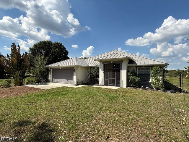 4665 47th AVE NE, Naples, FL 34120