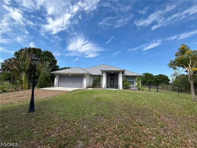 4665 47th AVE NE, Naples, FL 34120