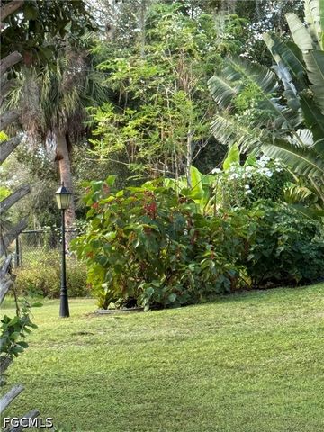 4665 47th AVE NE, Naples, FL 34120