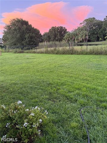 4665 47th AVE NE, Naples, FL 34120