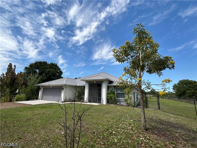 4665 47th AVE NE, Naples, FL 34120