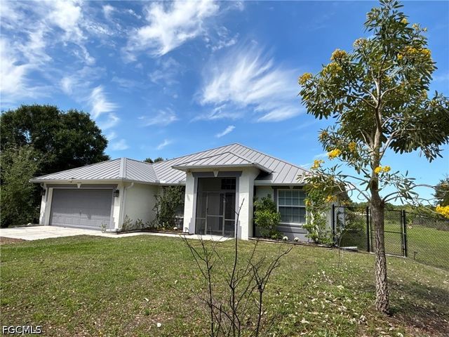 4665 47th AVE NE, Naples, FL 34120