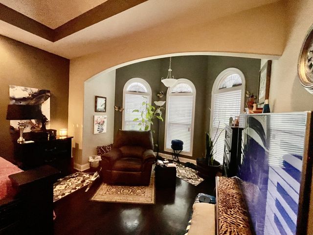 951 Terrace Creek Ln, Clarksville, TN 37040