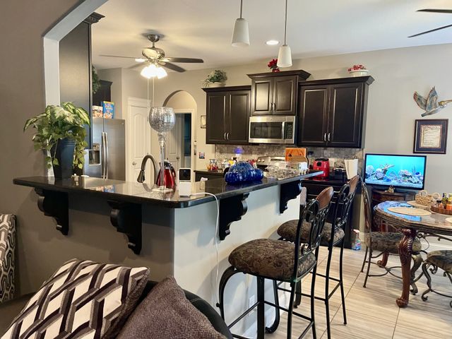 951 Terrace Creek Ln, Clarksville, TN 37040