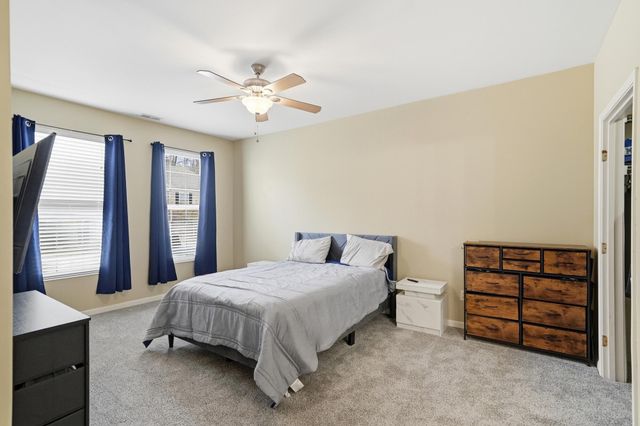 562 Rivers Breeze Drive, Ludlow, KY 41016