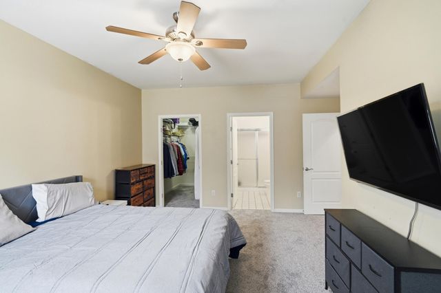 562 Rivers Breeze Drive, Ludlow, KY 41016