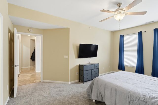 562 Rivers Breeze Drive, Ludlow, KY 41016