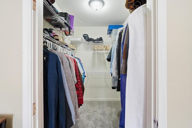 562 Rivers Breeze Drive, Ludlow, KY 41016