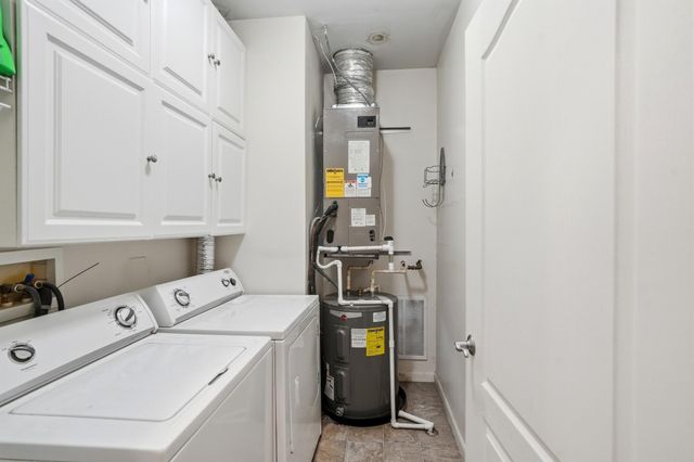 562 Rivers Breeze Drive, Ludlow, KY 41016