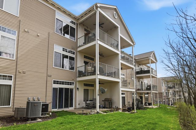 562 Rivers Breeze Drive, Ludlow, KY 41016