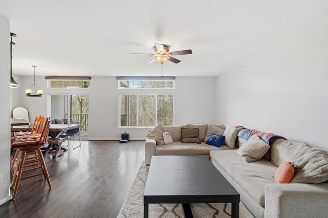 562 Rivers Breeze Drive, Ludlow, KY 41016