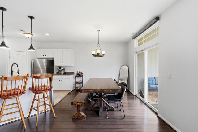 562 Rivers Breeze Drive, Ludlow, KY 41016