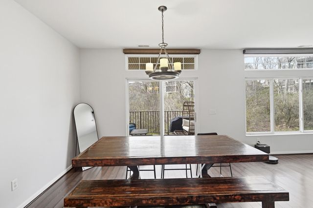 562 Rivers Breeze Drive, Ludlow, KY 41016