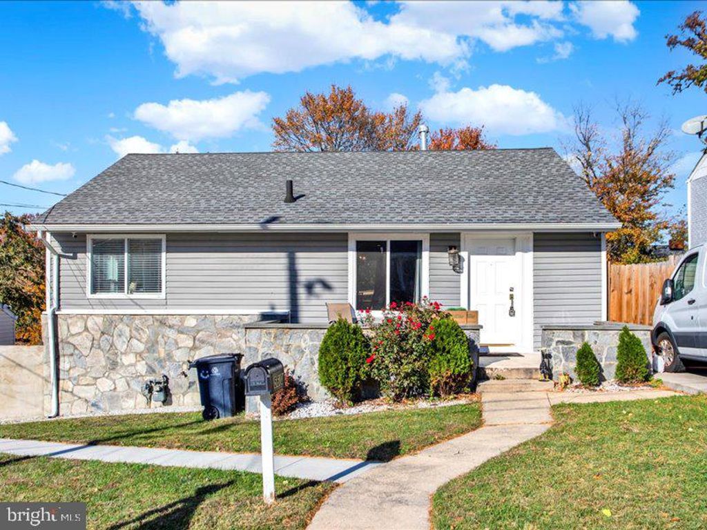 5610 DECATUR PL, Hyattsville, MD 20781