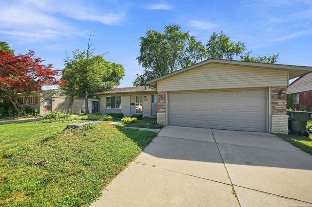 37340 Castleton Drive, Sterling Heights, MI 48312