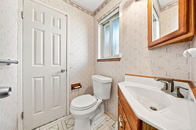 37340 Castleton Drive, Sterling Heights, MI 48312