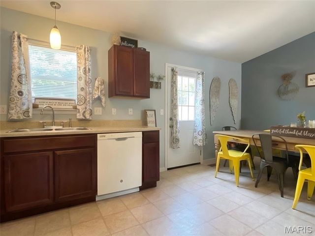 518 Conestoga Drive, House Springs, MO 63051