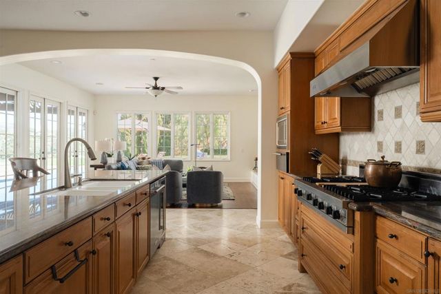 6160 Avenida Del Duque, Rancho Santa Fe, CA 92067