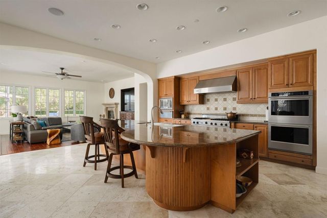 6160 Avenida Del Duque, Rancho Santa Fe, CA 92067