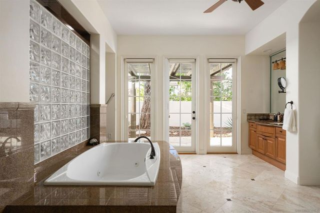 6160 Avenida Del Duque, Rancho Santa Fe, CA 92067