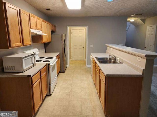 6129 Brookechase Lane, Norcross, GA 30093