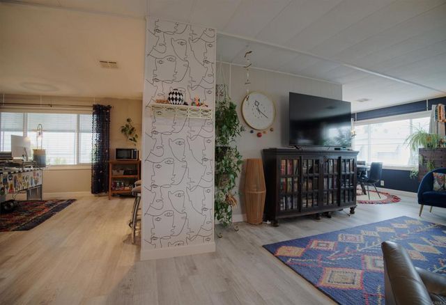 1600 E Vista Way 84, Vista, CA 92084