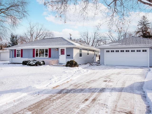 8849 Columbus Avenue S, Bloomington, MN 55420