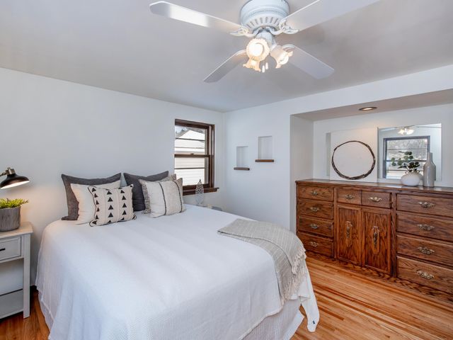 8849 Columbus Avenue S, Bloomington, MN 55420