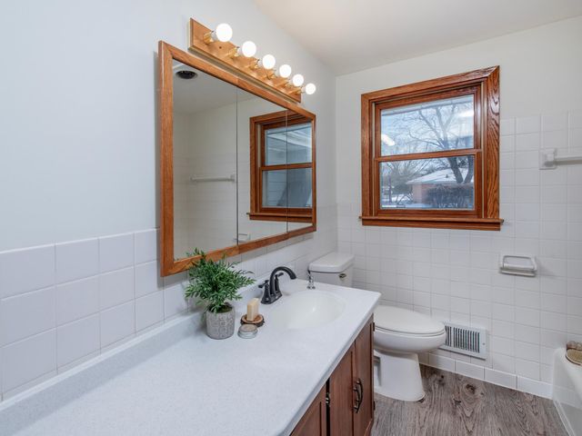 8849 Columbus Avenue S, Bloomington, MN 55420