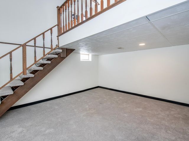 8849 Columbus Avenue S, Bloomington, MN 55420