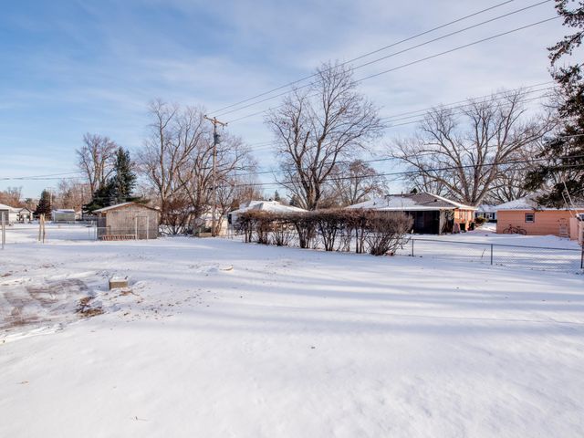 8849 Columbus Avenue S, Bloomington, MN 55420