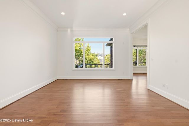 4123 Sanctuary Bluff Ln, Louisville, KY 40241