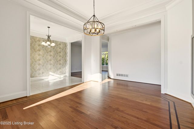 4123 Sanctuary Bluff Ln, Louisville, KY 40241