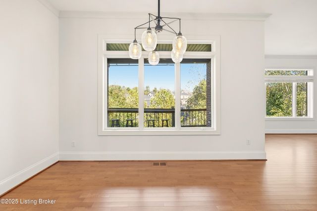 4123 Sanctuary Bluff Ln, Louisville, KY 40241