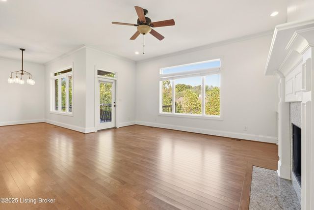 4123 Sanctuary Bluff Ln, Louisville, KY 40241