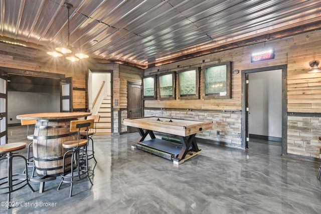 4123 Sanctuary Bluff Ln, Louisville, KY 40241