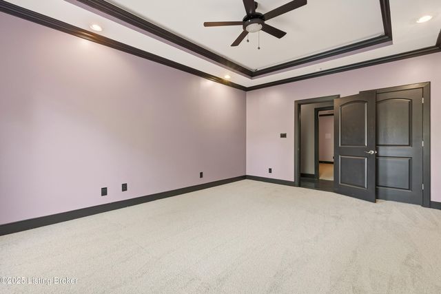 4123 Sanctuary Bluff Ln, Louisville, KY 40241