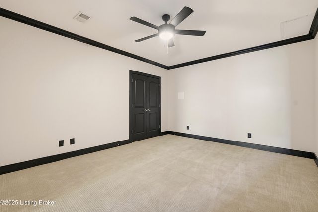 4123 Sanctuary Bluff Ln, Louisville, KY 40241