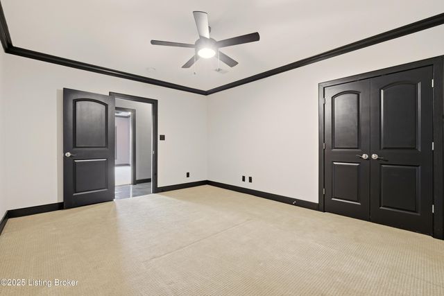 4123 Sanctuary Bluff Ln, Louisville, KY 40241